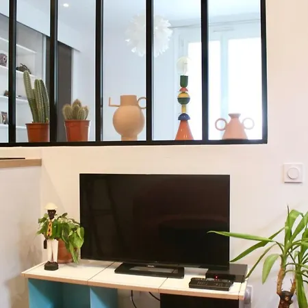 Apt With Private Terrace Mouzaia Buttes-chaumont アパート